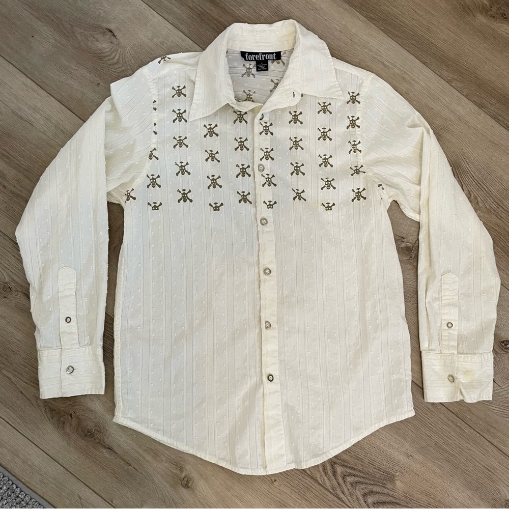 FOREFRONT Y2K Lightweight small eyelet skull and crossbones button down, size LG